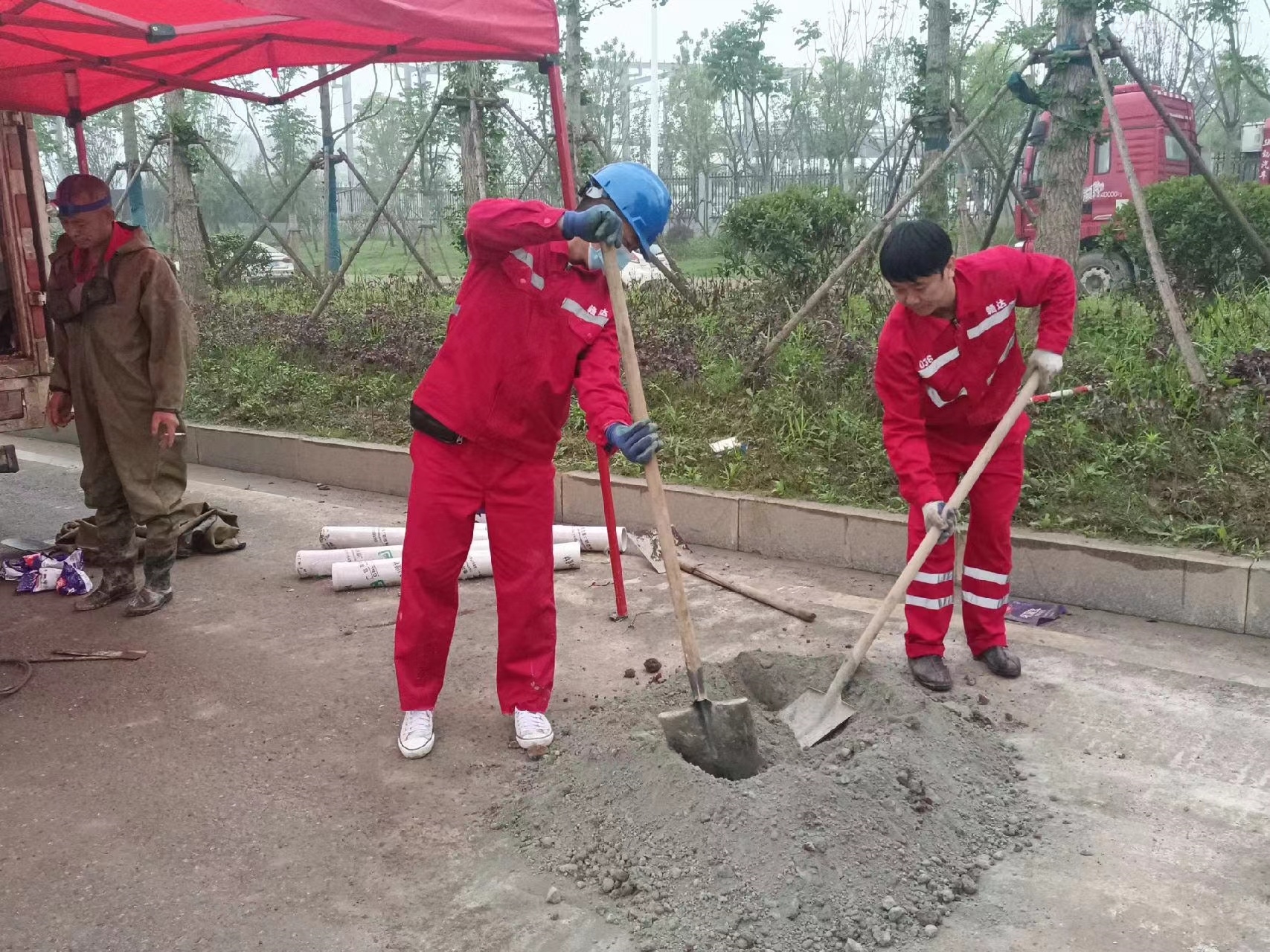 鄂州管道疏通哪家好】及时进行市政管道清淤